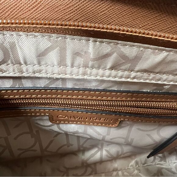 Calvin Klein Frida Signature Crossbody Handbag Shoulder Purse Black Brown Logo - Picture 7 of 9